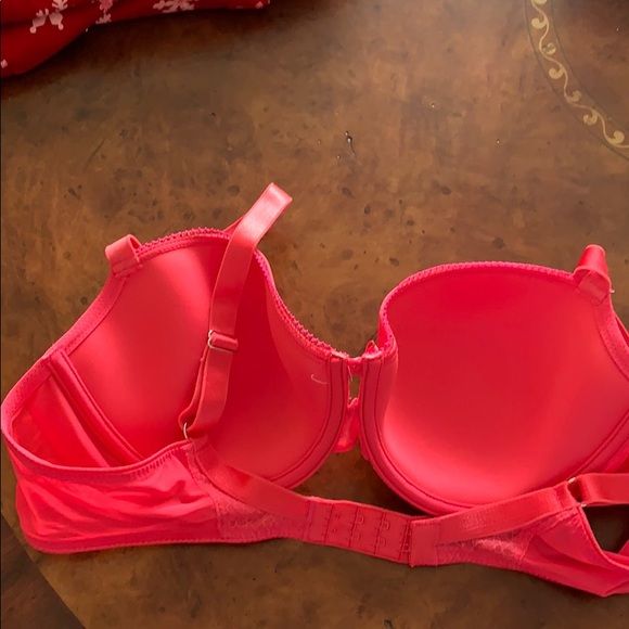 Chantelle Bra - Picture 2 of 3